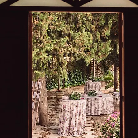 Abetos Del Maestre Escuela 4* Córdoba