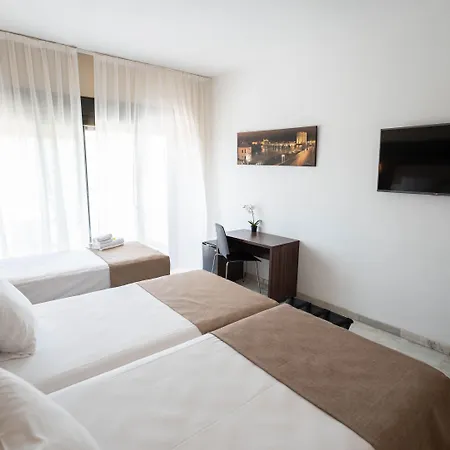 Hotel Abetos Del Maestre Escuela Córdoba