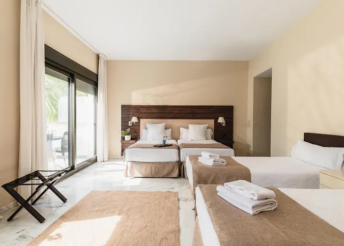 Hotel Abetos Córdova